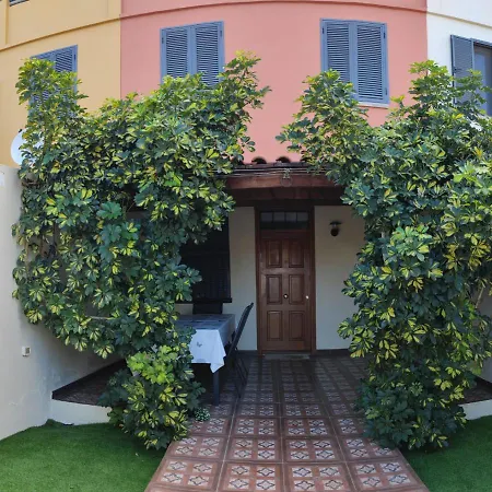 El Castillo - Near Golf & Beaches In South Tenerife