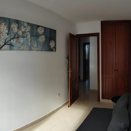 El Castillo - Near Golf & Beaches In South Tenerife